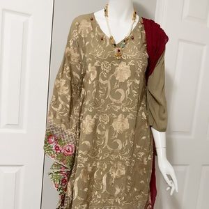 Pakistani/indian dresses